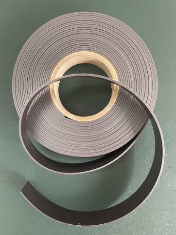 2cm x 10m 両面マグネットテープ
