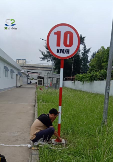 Speed Limit Signs in Industrial Zones