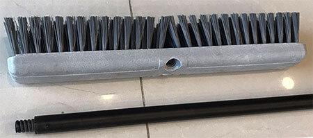 45cm 幅 工業用 ハード デッキブラシ 1300mm (1.3m) ステンレス伸縮柄 (硬質ブラシ / 耐久性・頑固な汚れ落とし)