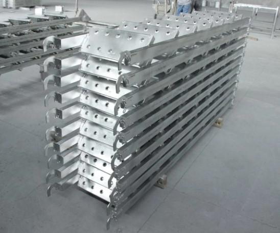 1.7m 建築仕上げ・塗装作業用 枠組足場 はしごフレーム