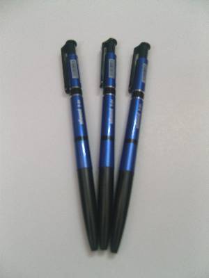 Bút bi Bến Nghé D24- xanh