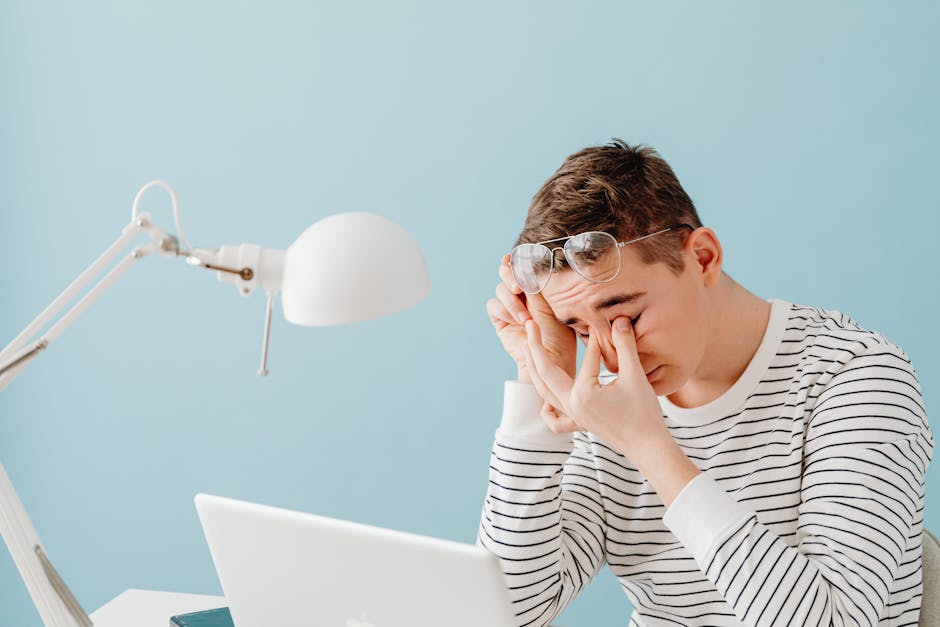 Combat Digital Eye Strain Now: Essential Tips for Eye Health