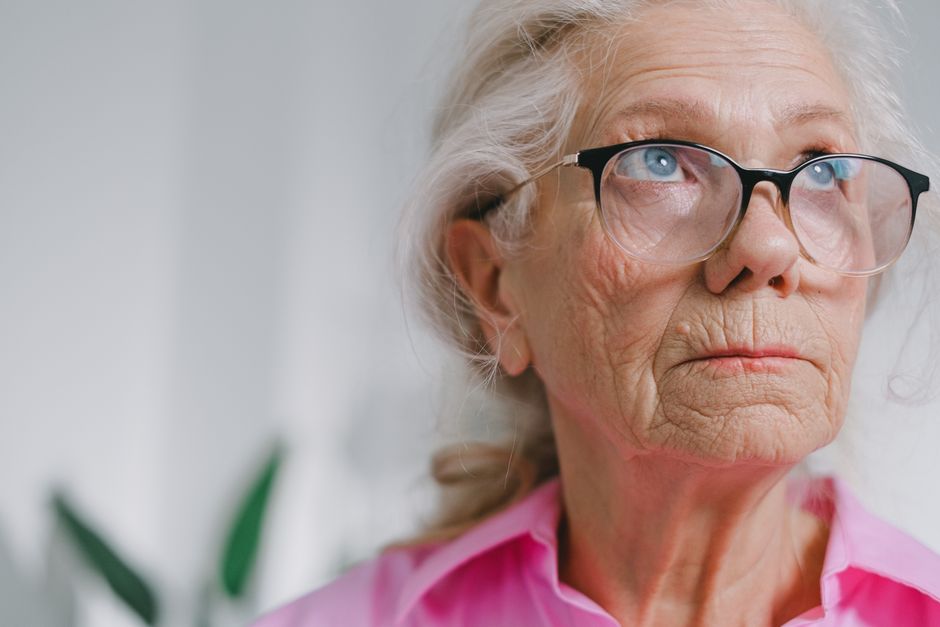 Early Signs of Cataracts and Their Management Options