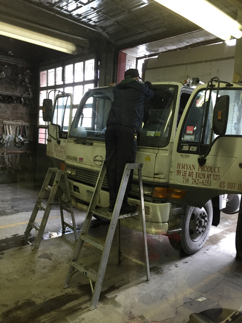 replacing truck windshield