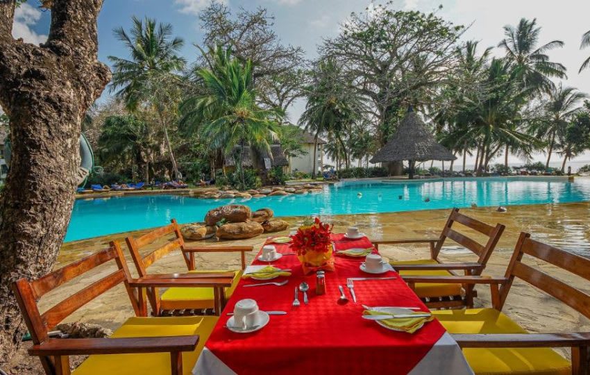 Papillon Lagoon Reef Hotel