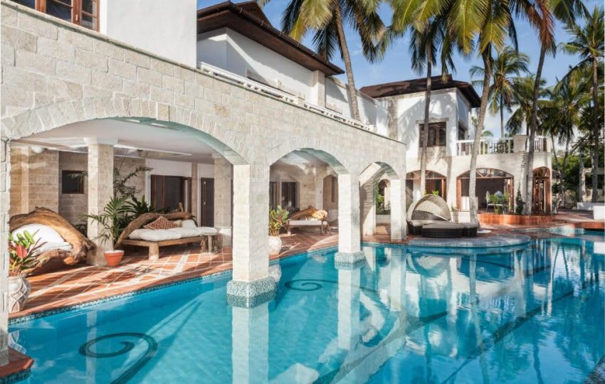 The Maji Beach Boutique Hotel thumbnail 4