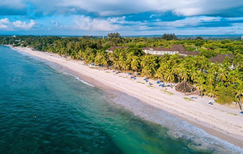 6 Days, 5 Nights Diani Beach Christmas Holidays thumbnail 3