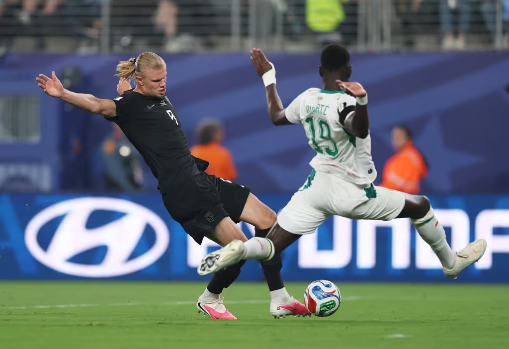Haaland Brace Sends Norway into Knockout Rounds