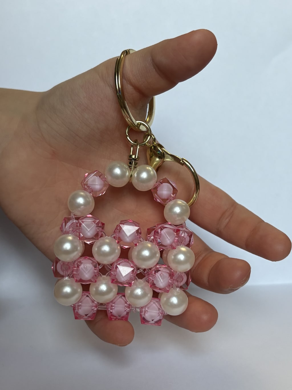 ხელნაკეთი ბრელოკი