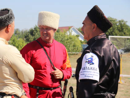 Казаки собираются в Туле для празднования традиций