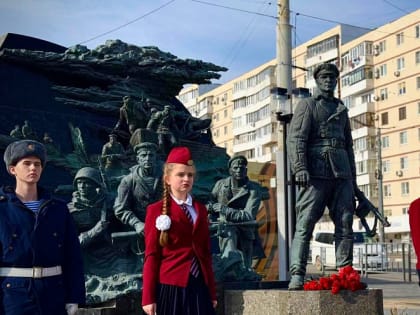 «Вахта Памяти»: в городе-герое Новороссийске проходят патриотические мероприятия с участием школьников, студентов и курсантов