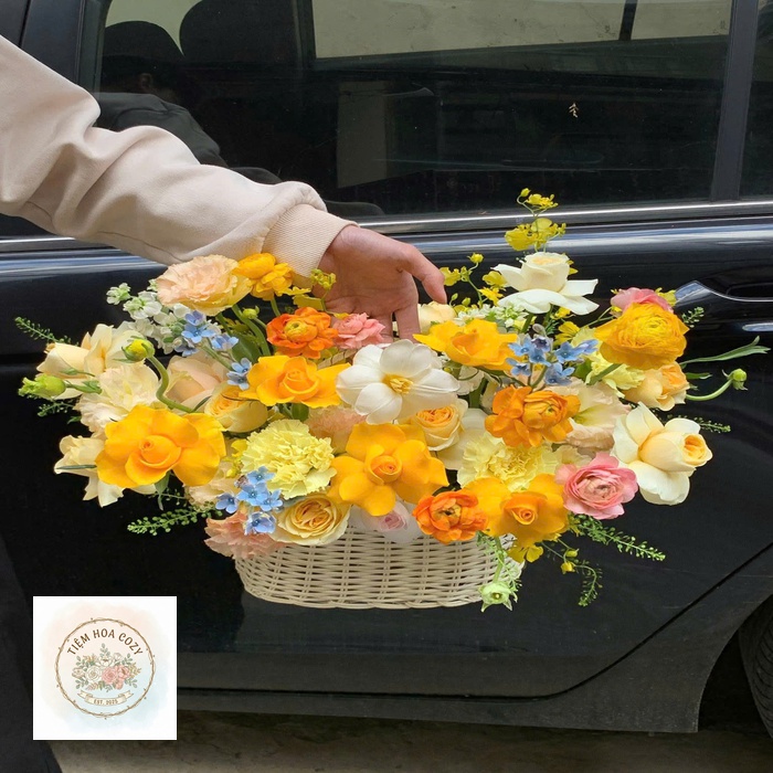 Giỏ Hoa Chúc Mừng 8