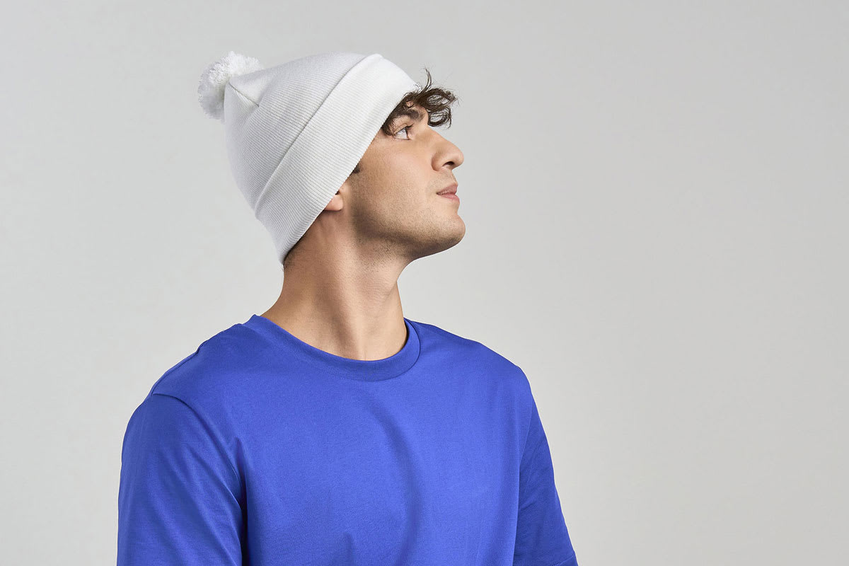 Wind-S with Pompom — indossato