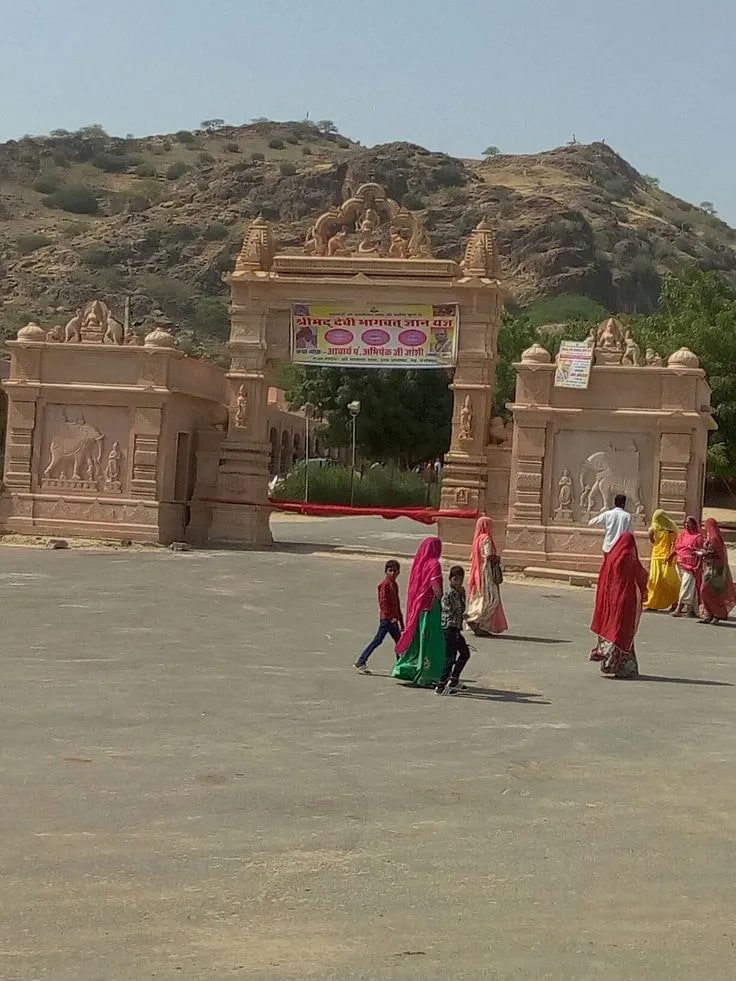 मंदिर उत्सव एवं यात्राएं