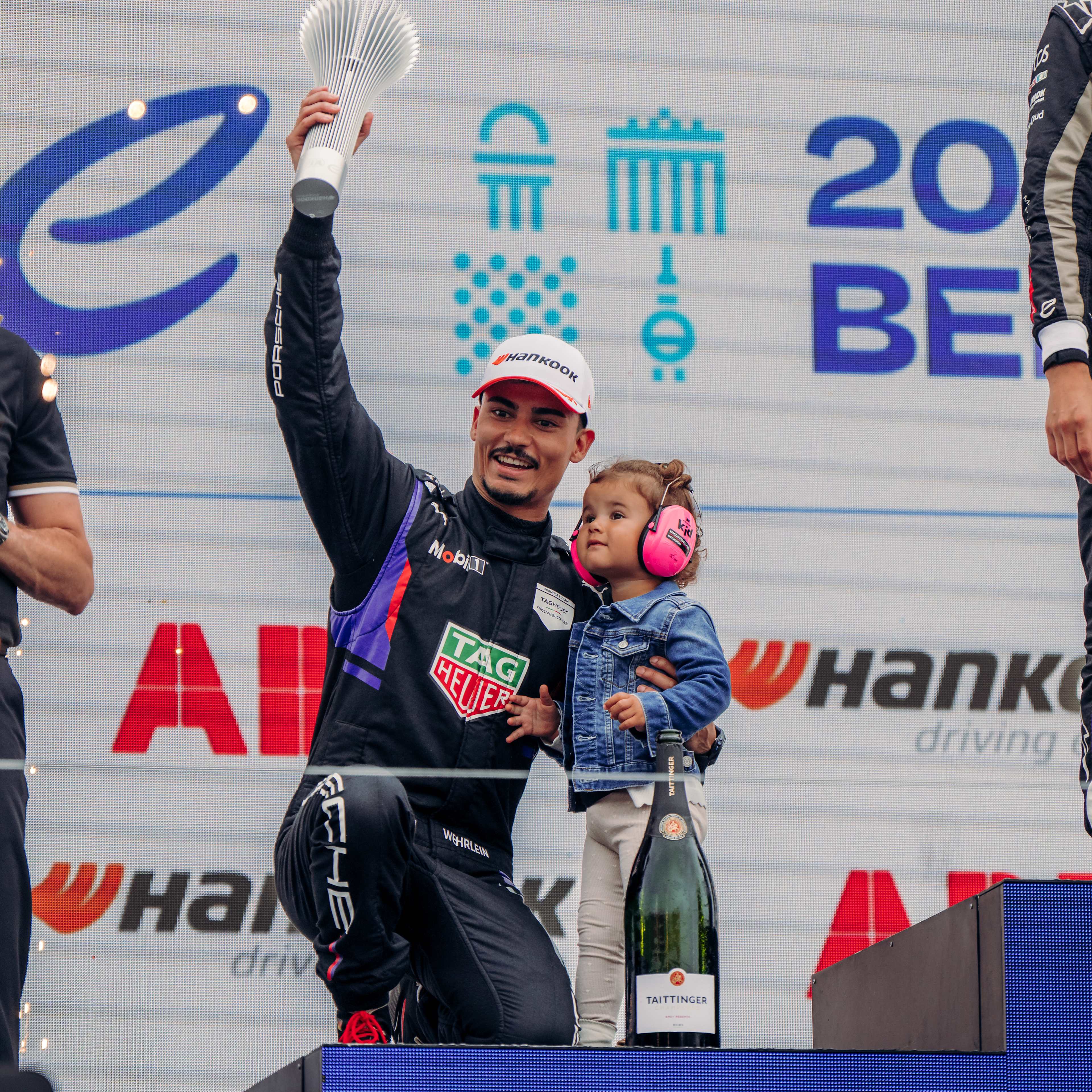 TAG Heuer Porsche Formula E Team celebrating their win in London