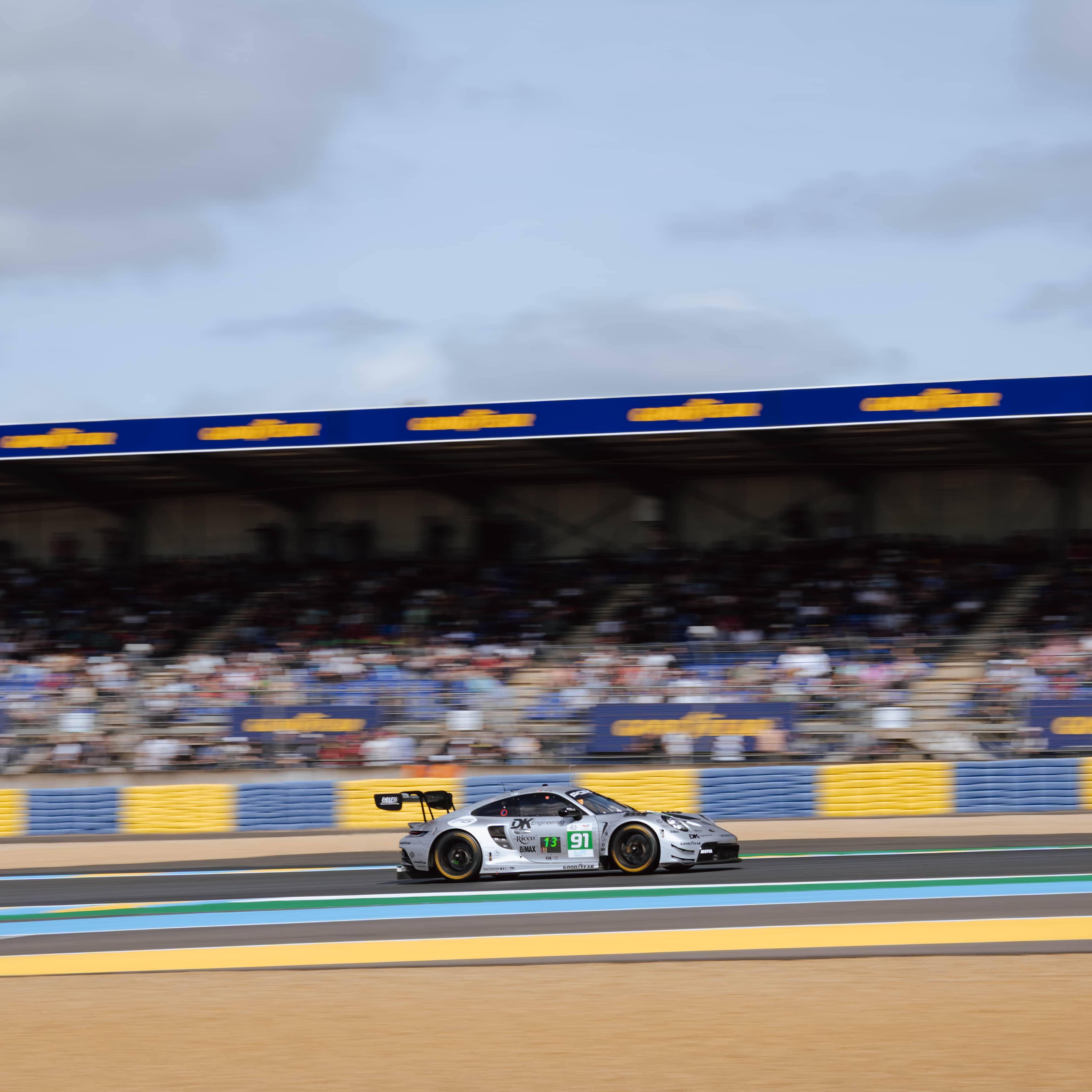  Porsche 911 GT3 R #91 in Le Mans