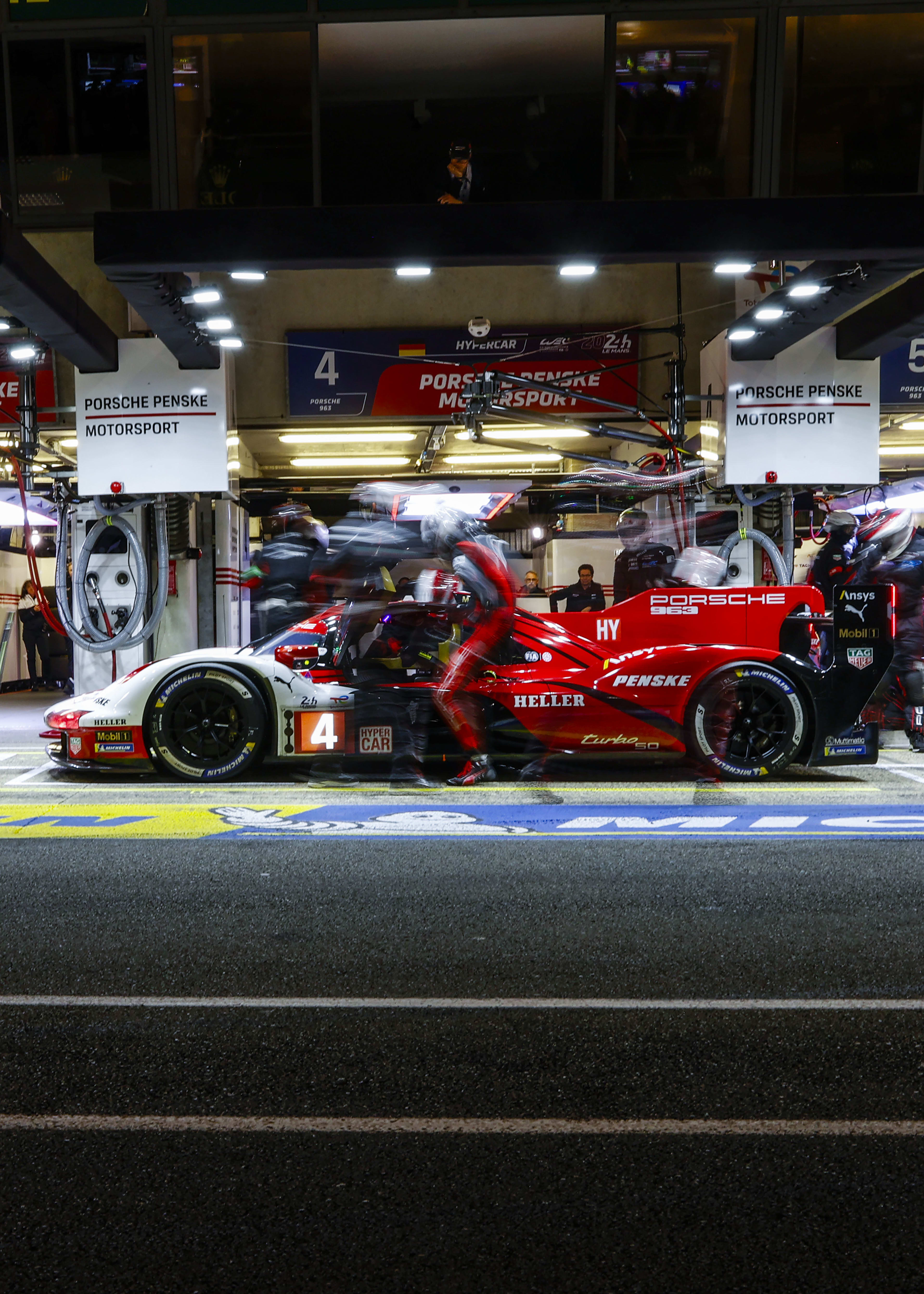 Porsche Penske Motorsport Car #4 Le Mans Pit Stop