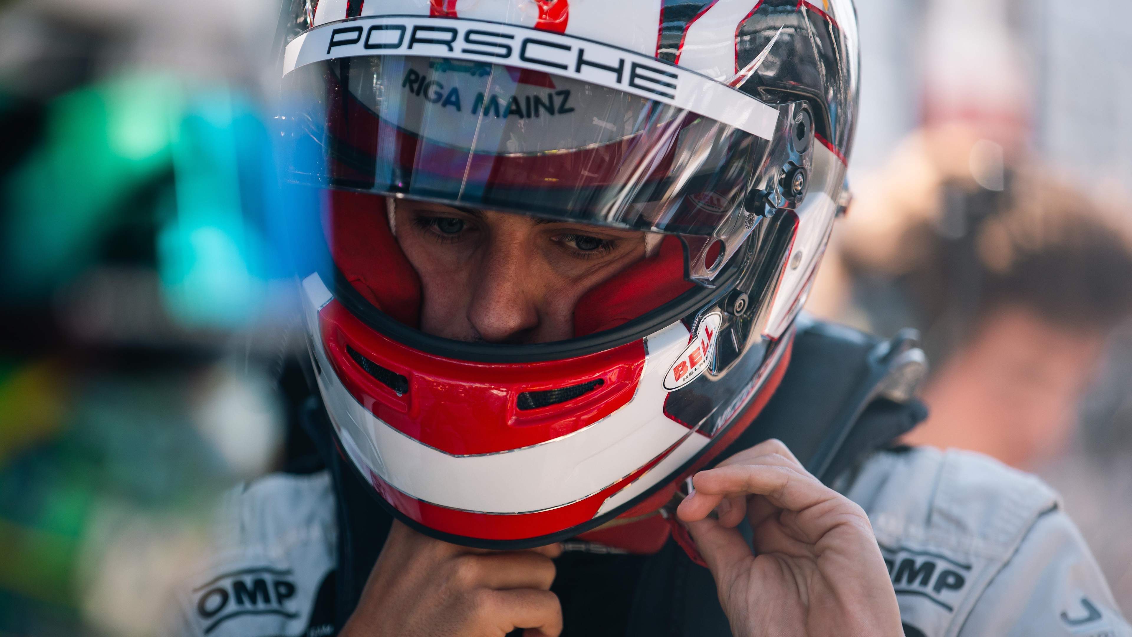 Nico Müller preparing for the race