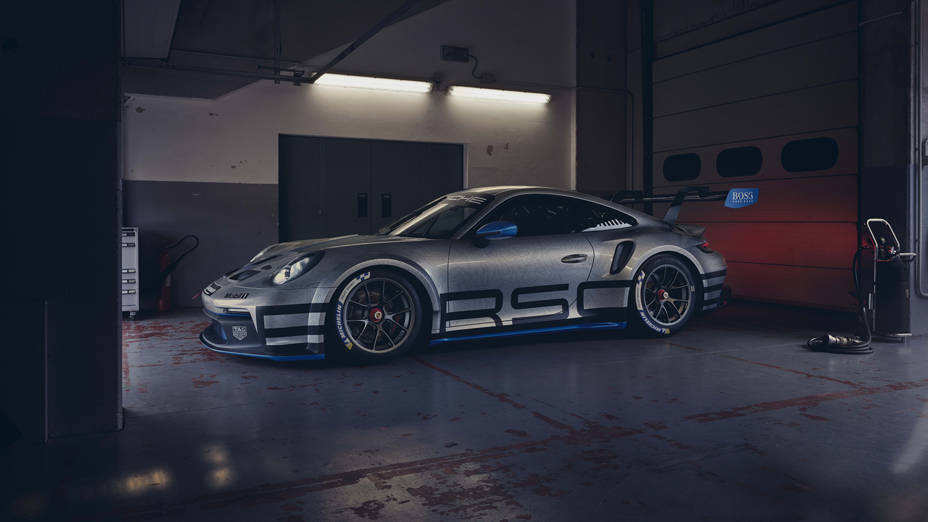 Porsche 911 GT3 Cup race car setup