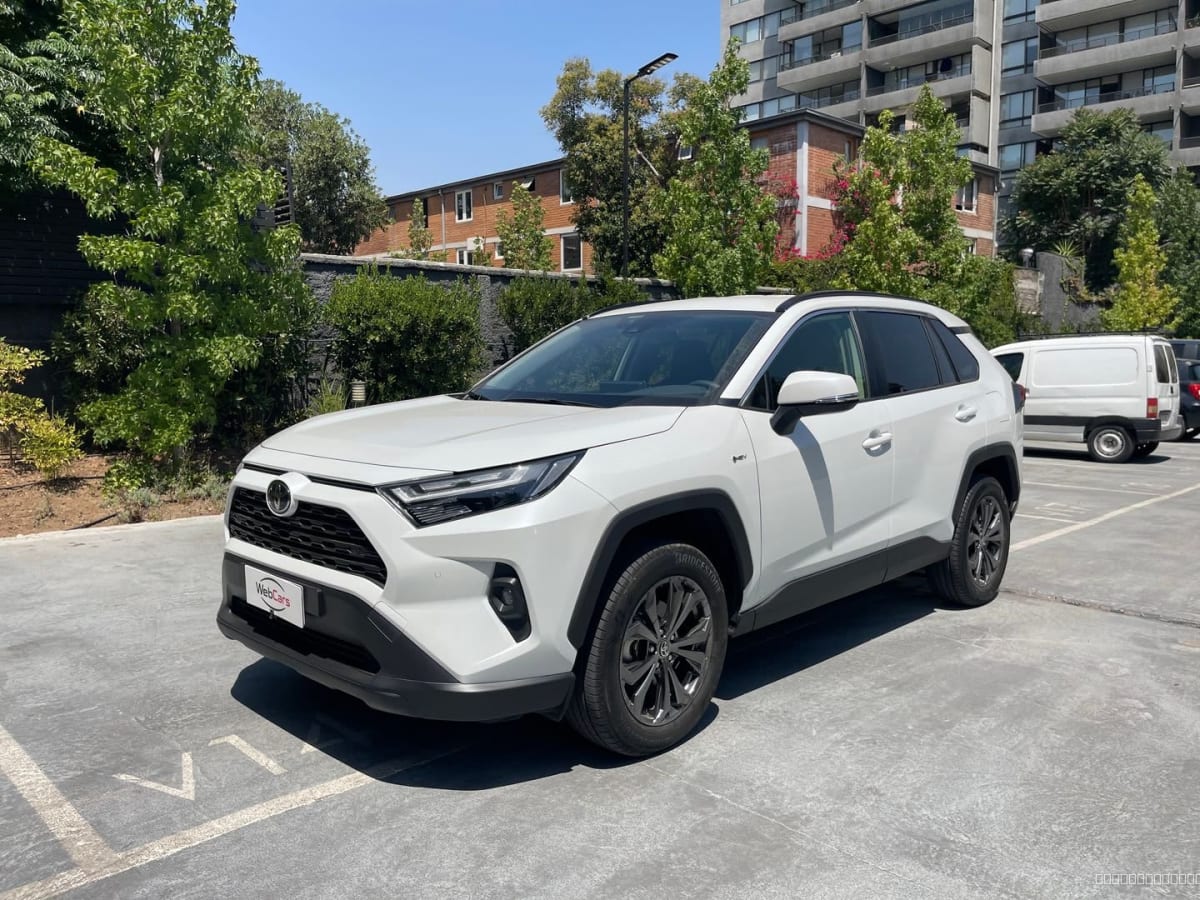 2025 Toyota RAV4 Blanco - Vista 3/4 frontal de SUV color blanco en exterior