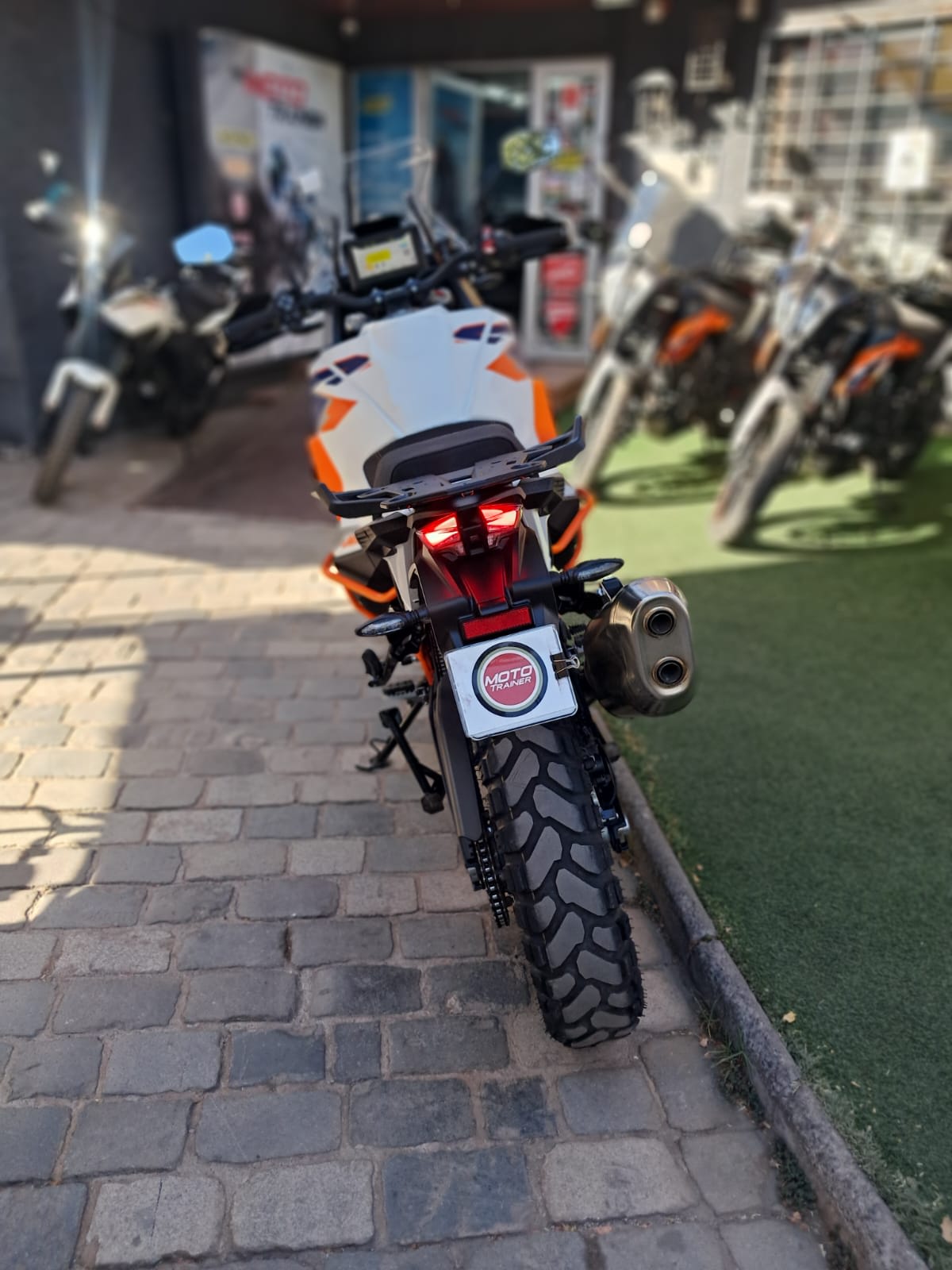 2023 KTM 1290 Super Adventure 1290 Naranja - Miniatura 4