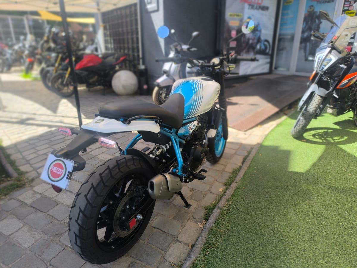 2025 Royal Enfield GRR 450 GRR Negro - Miniatura 6