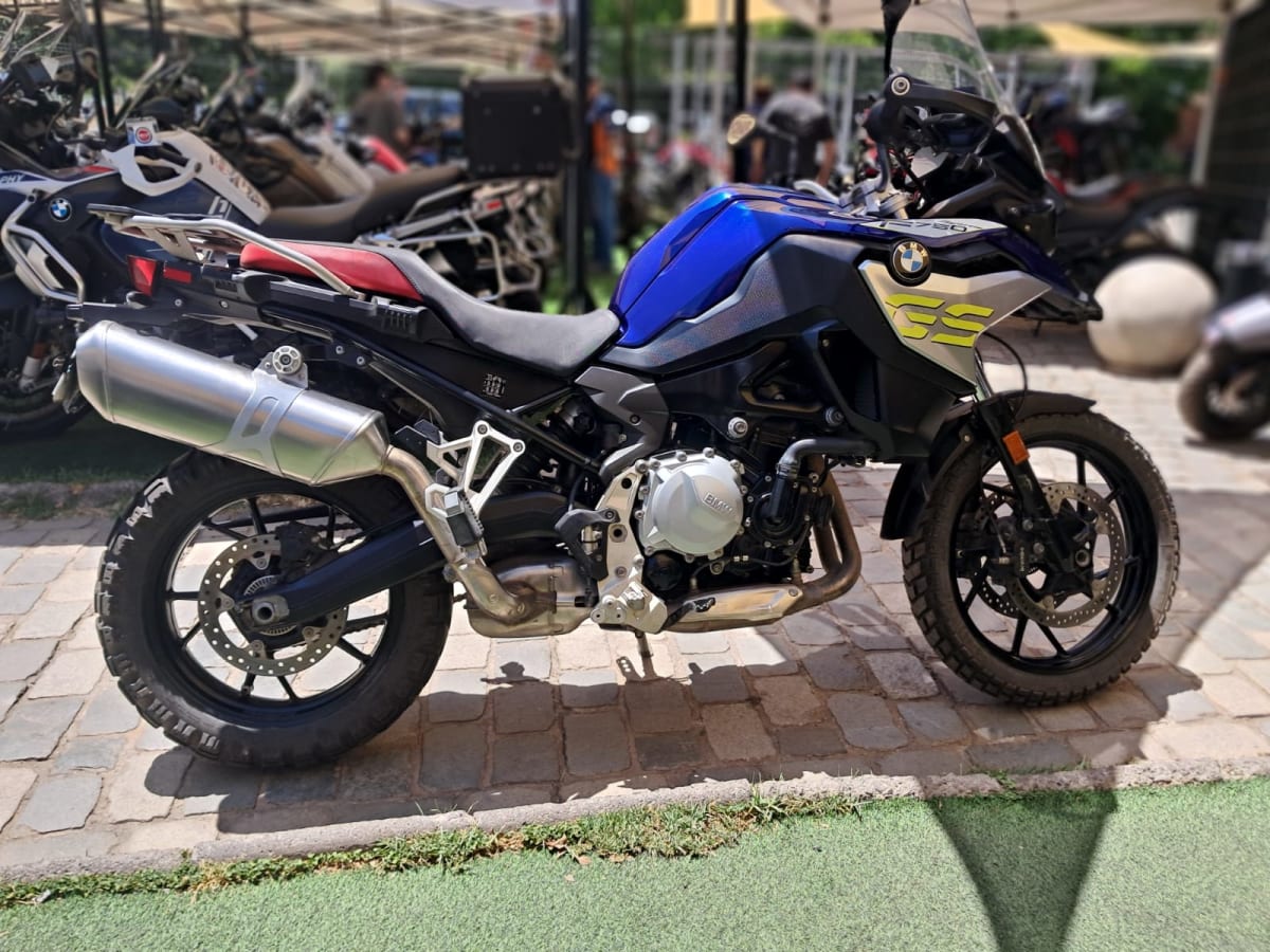 2023 BMW F 750 GS F Blanco - Miniatura 2