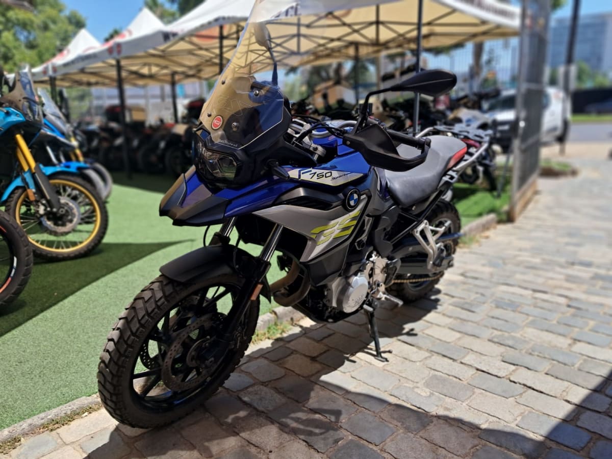 2023 BMW F 750 GS F Blanco - Miniatura 7