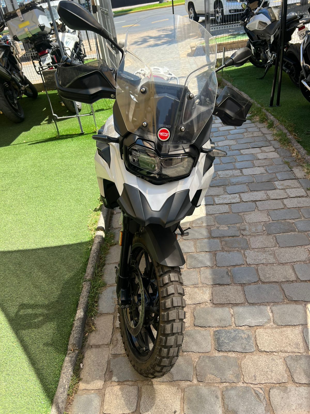 2022 BMW F 750 GS F Negro - Miniatura 8