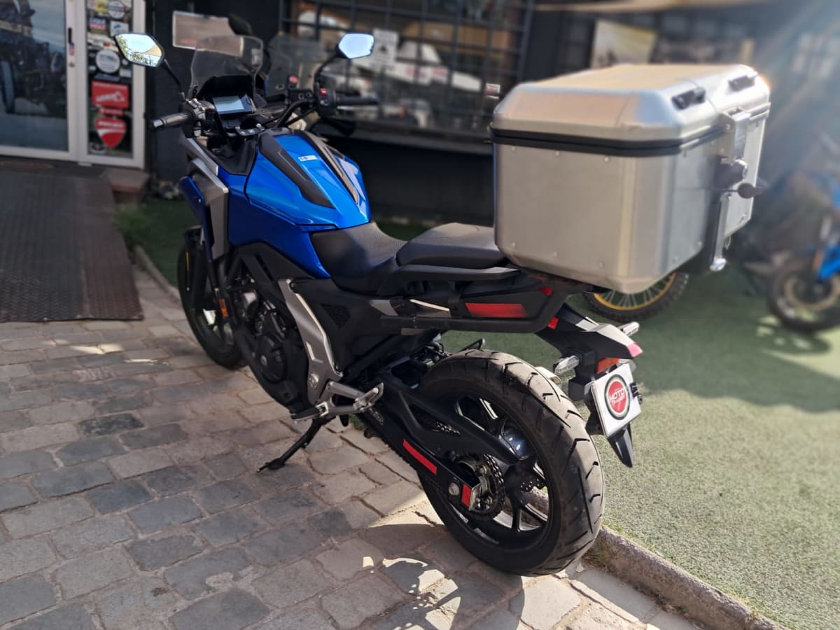 2022 Honda NC 750X NC Gris - Miniatura 5