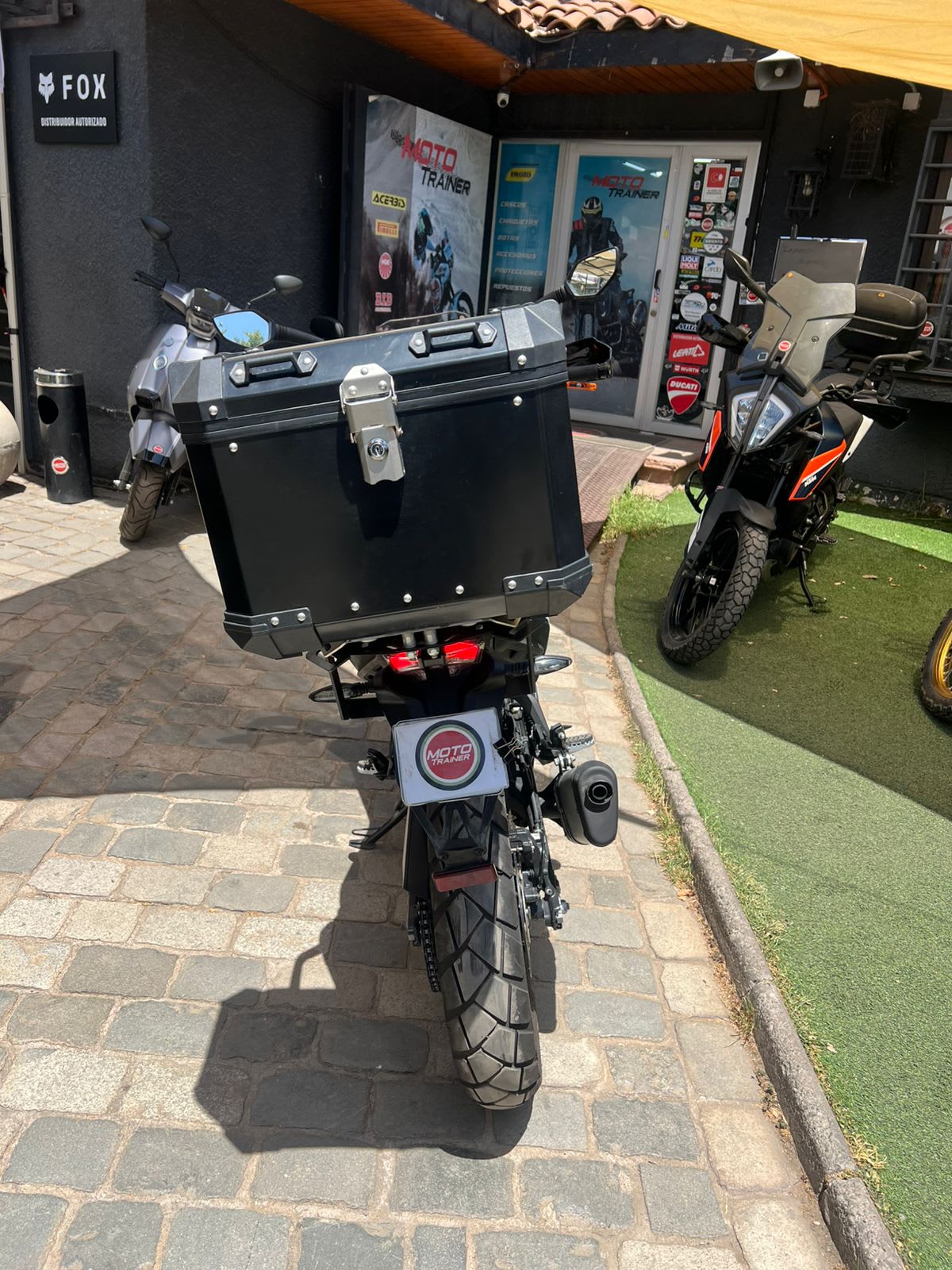 2023 KTM 390 Adventure 390 Naranja - Miniatura 4