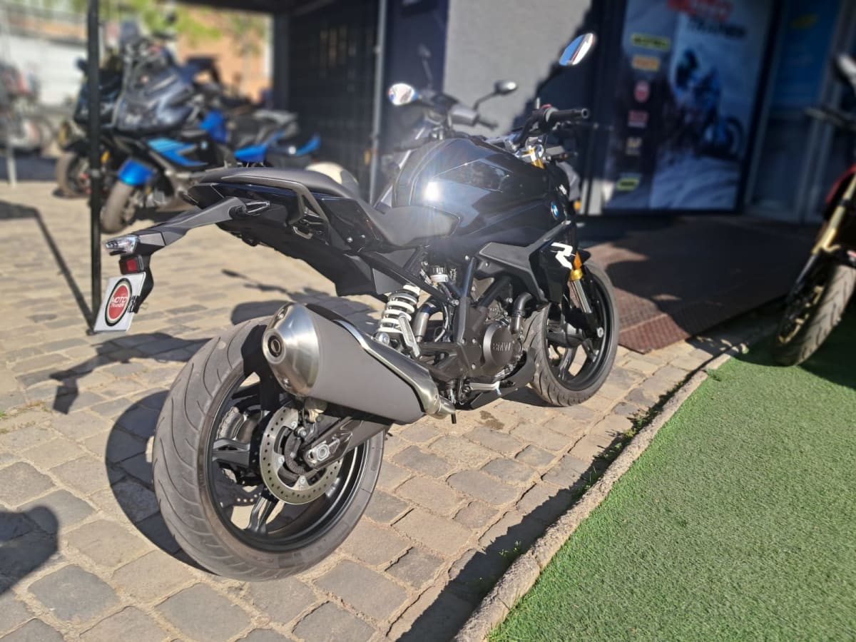 2025 BMW G 310 R G Negro - Imagen 1
