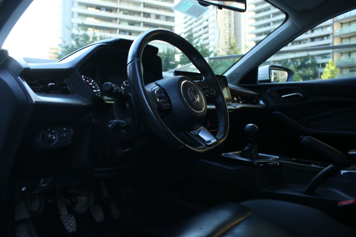 2023 MG Gt 1.5 Blanco - Miniatura 10