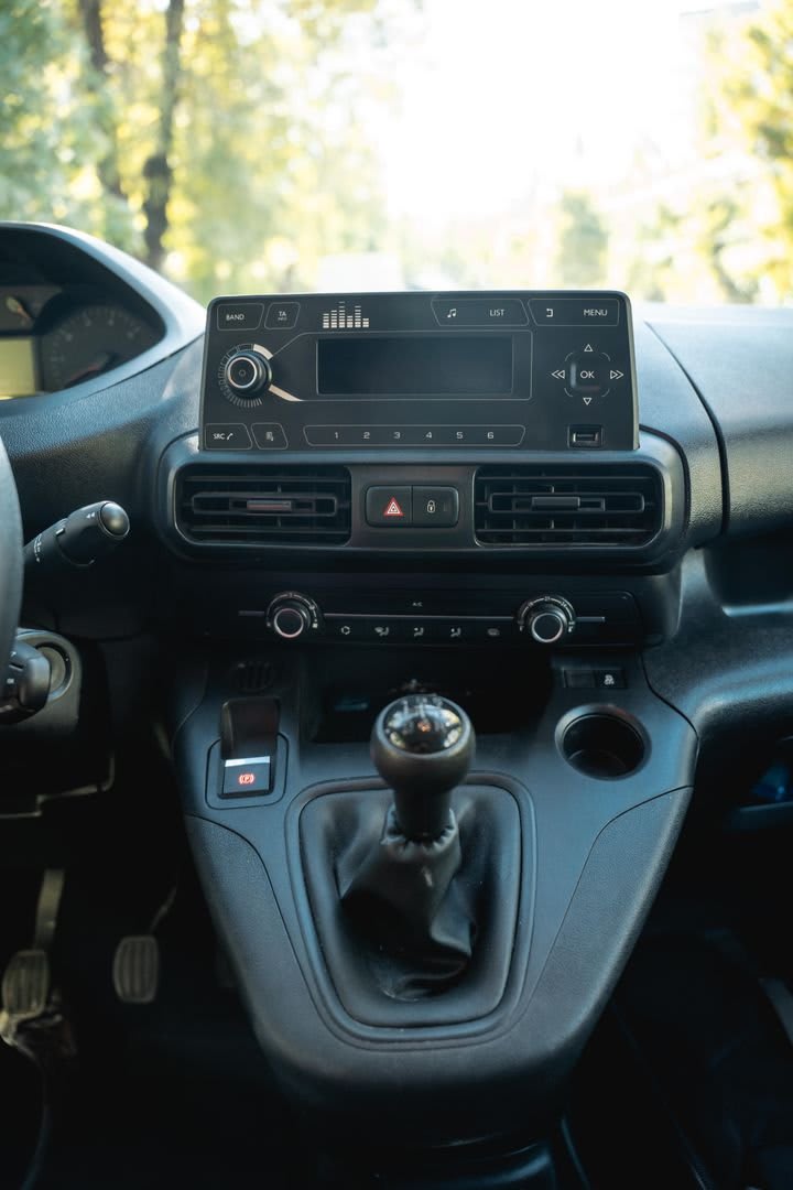 2020 Peugeot Partner 1.6 L2 HDI MT DIESEL Blanco - Miniatura 11