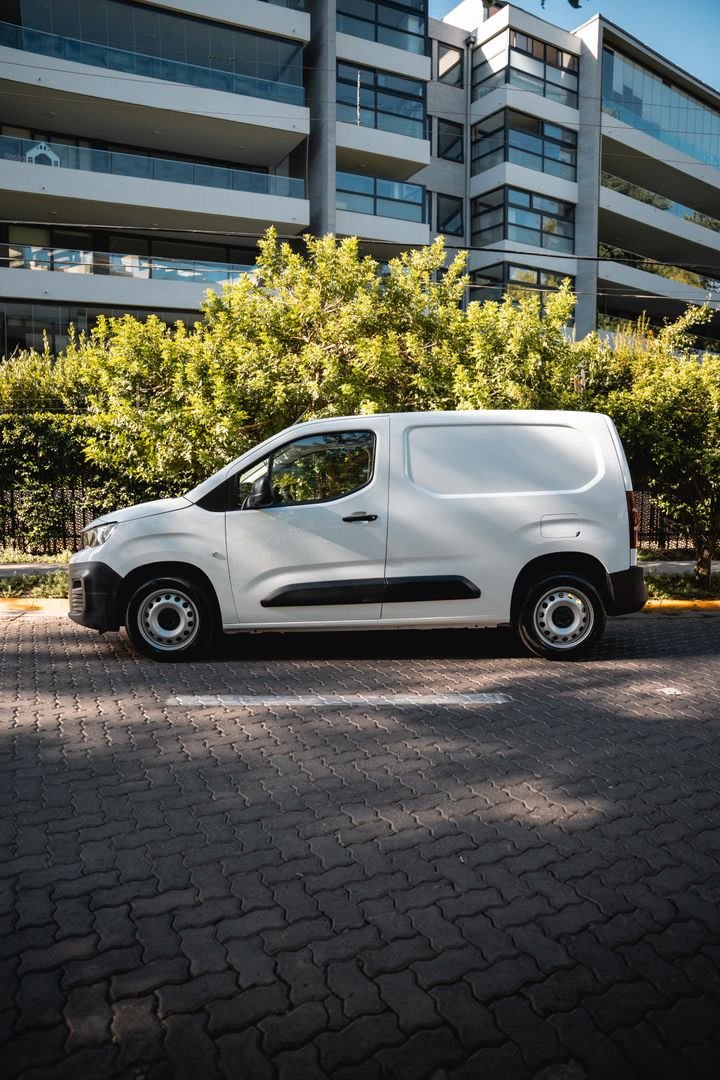 2020 Peugeot Partner 1.6 L2 HDI MT DIESEL Blanco - Miniatura 14