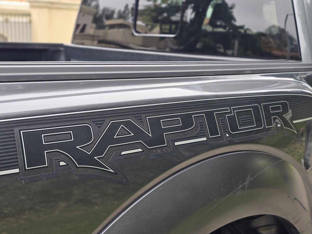 2021 Ford F-150 CC RAPTOR 3.5 L 4X4 Gris - Miniatura 3