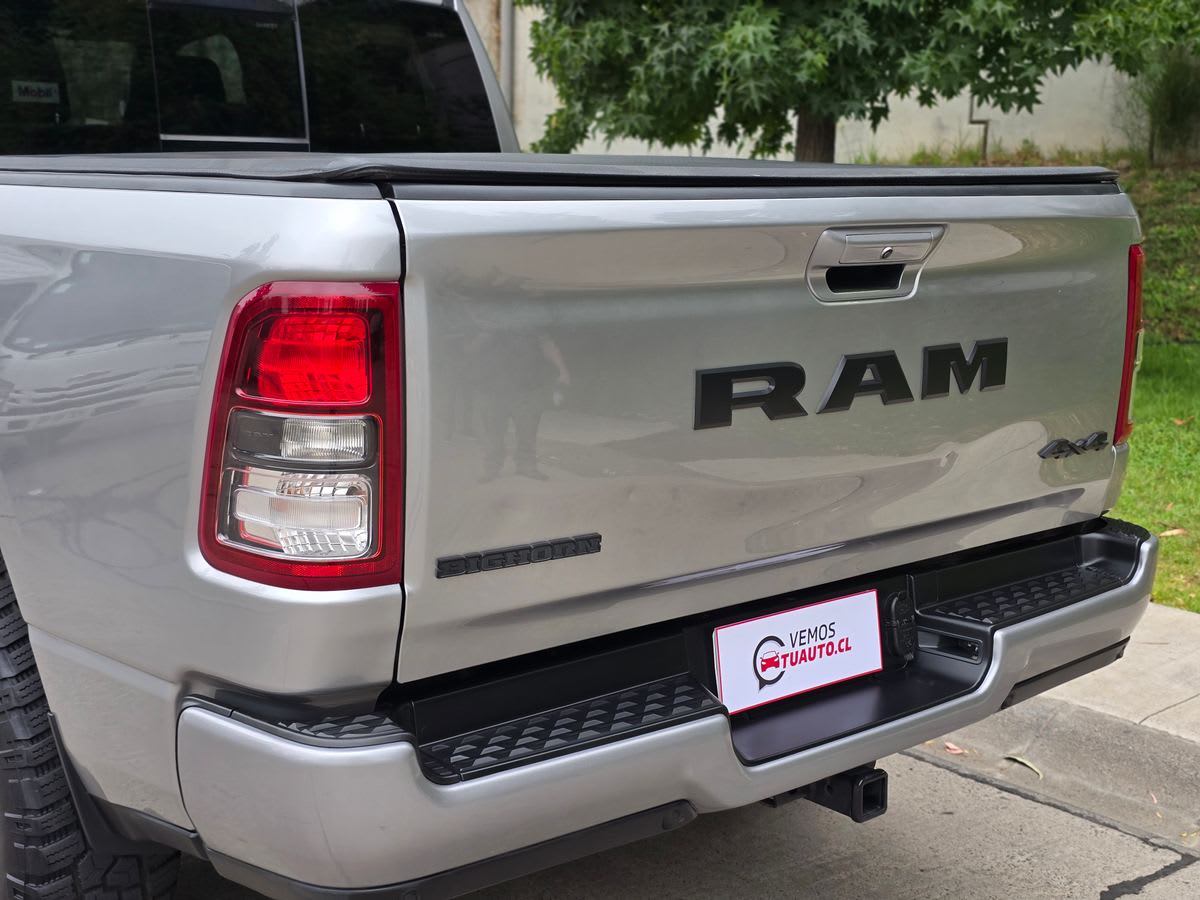 2023 RAM 1500 BIG HORN 3.6 AUT 4X4 Blanco - Miniatura 9