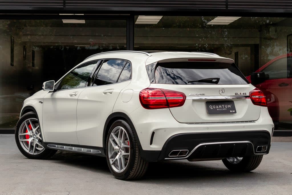 2018 Mercedes-Benz GLA GLA 45 AMG 2.0L TWIN-TURBO 381HP Blanco - Miniatura 3