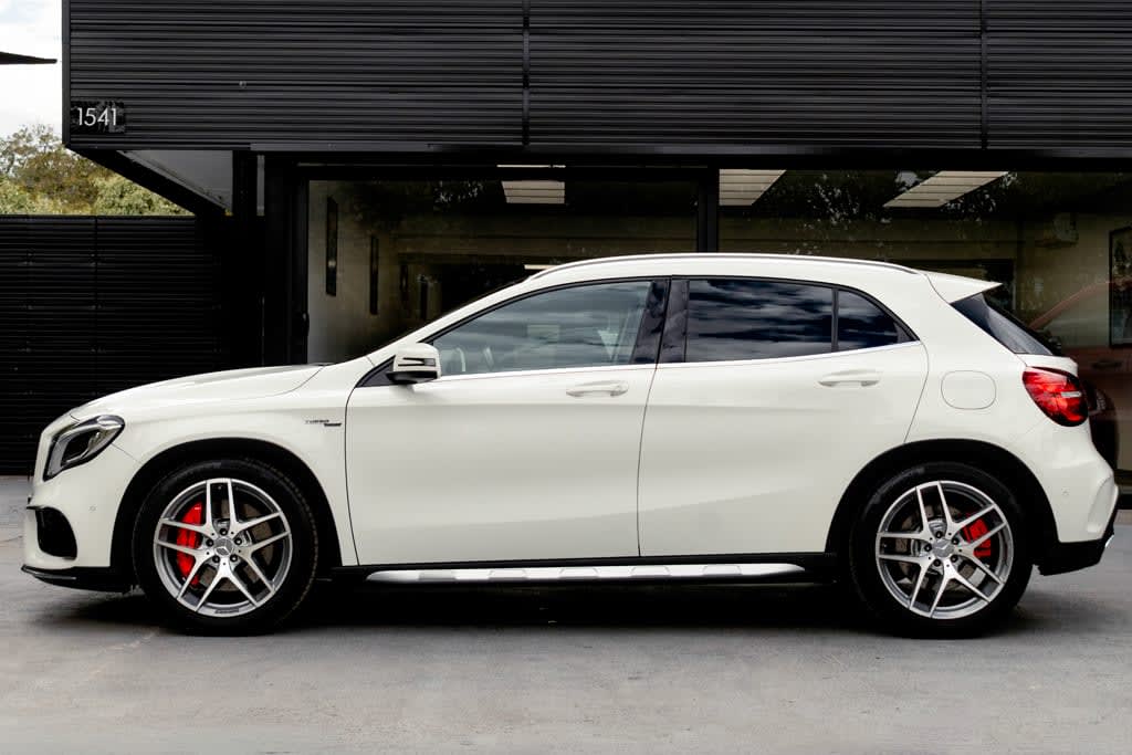 2018 Mercedes-Benz GLA GLA 45 AMG 2.0L TWIN-TURBO 381HP Blanco - Miniatura 5