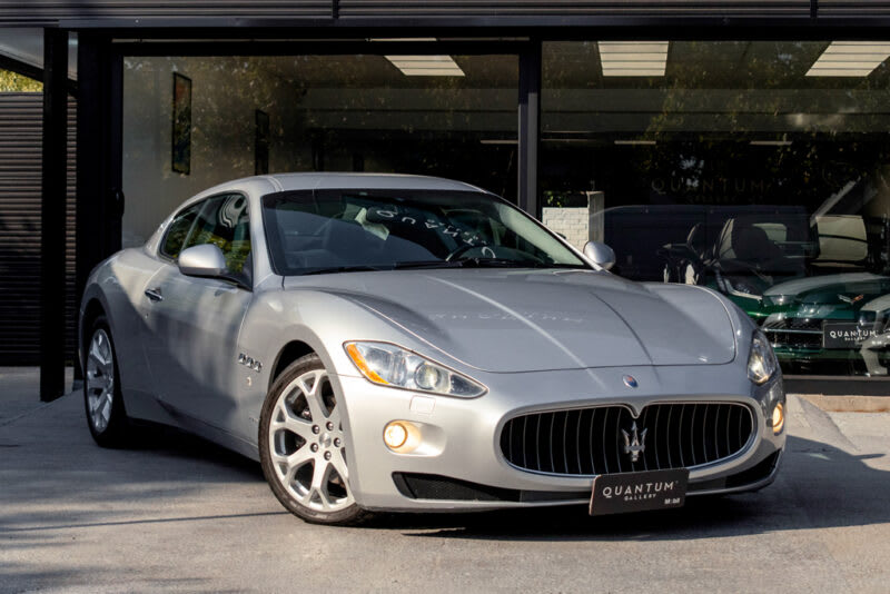 2009 Maserati Granturismo 4.2L V8 405HP Plata - Miniatura 2