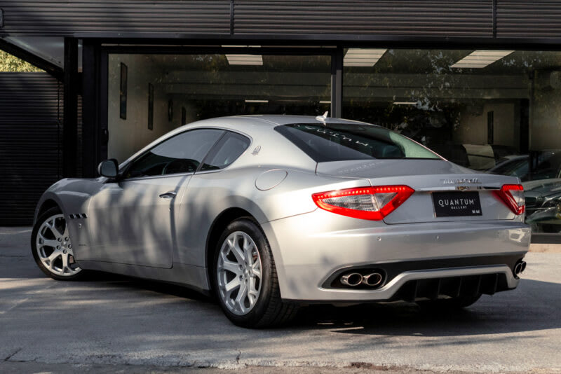 2009 Maserati Granturismo 4.2L V8 405HP Plata - Miniatura 3