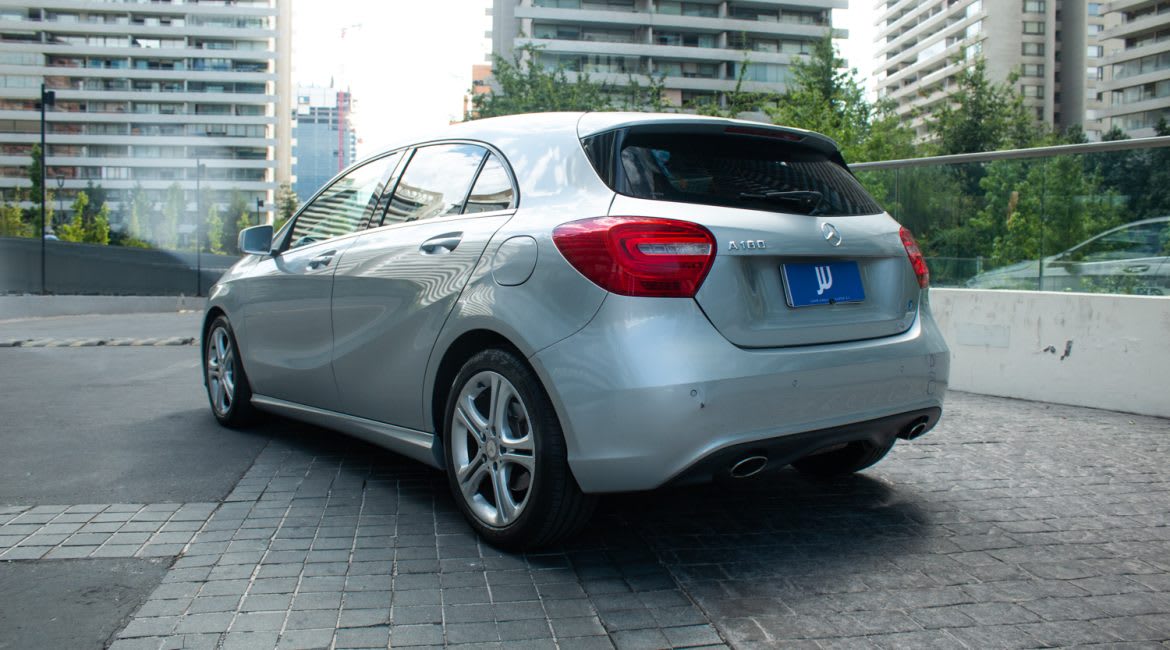 2015 MERCEDES-BENZ A180 1.6 AT Blanco - Miniatura 6