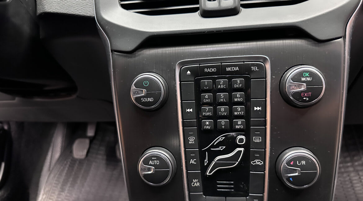 2015 VOLVO V40 Plata - Miniatura 8