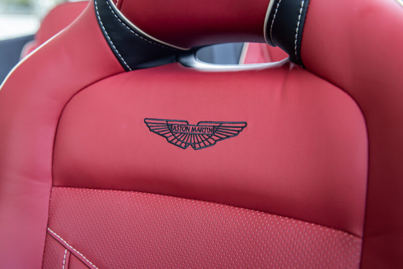 2024 Aston Martin DBS Volante Superleggera 5.2L V12 725HP Automática 8 velocidades Gris - Imagen 1