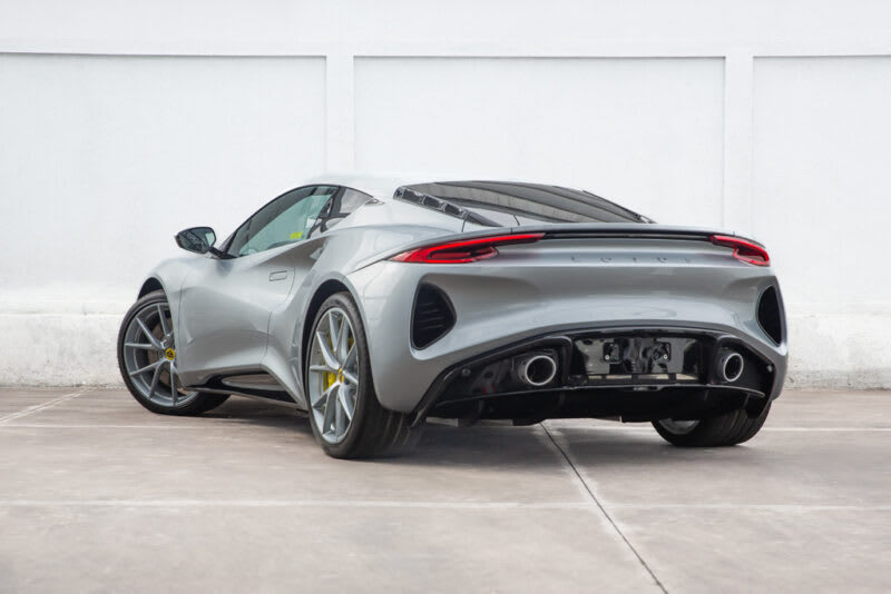 2025 Lotus Emira First Edition 2.0T 360HP DCT Plata - Miniatura 5