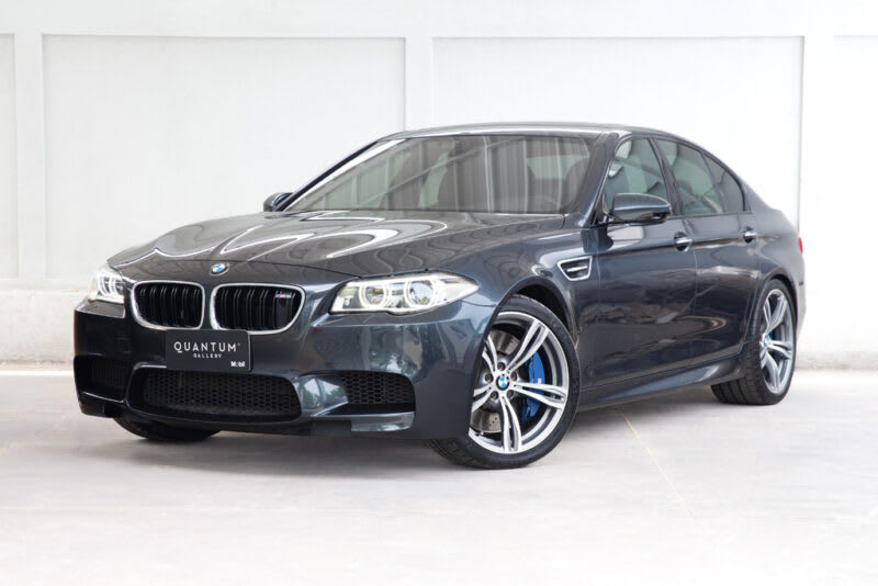 2014 BMW M5 M5 4.4L V8 Automática Gris Oscuro - Imagen 1