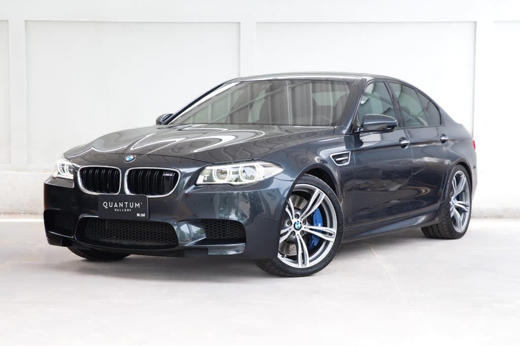 2014 BMW M5 M5 4.4L V8 Automática Gris Oscuro - Miniatura 2