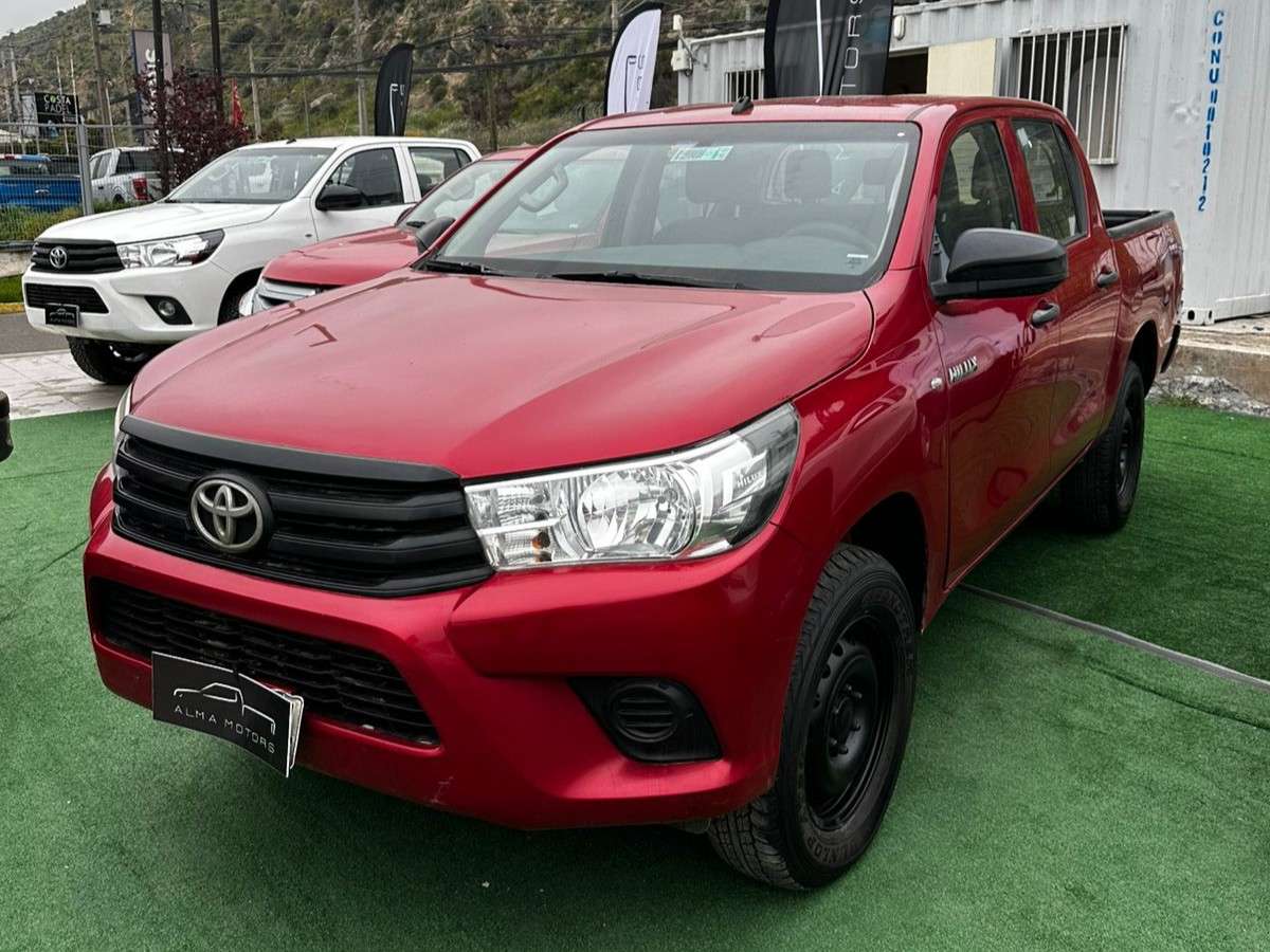2022 Toyota Hilux Rojo - Imagen 1