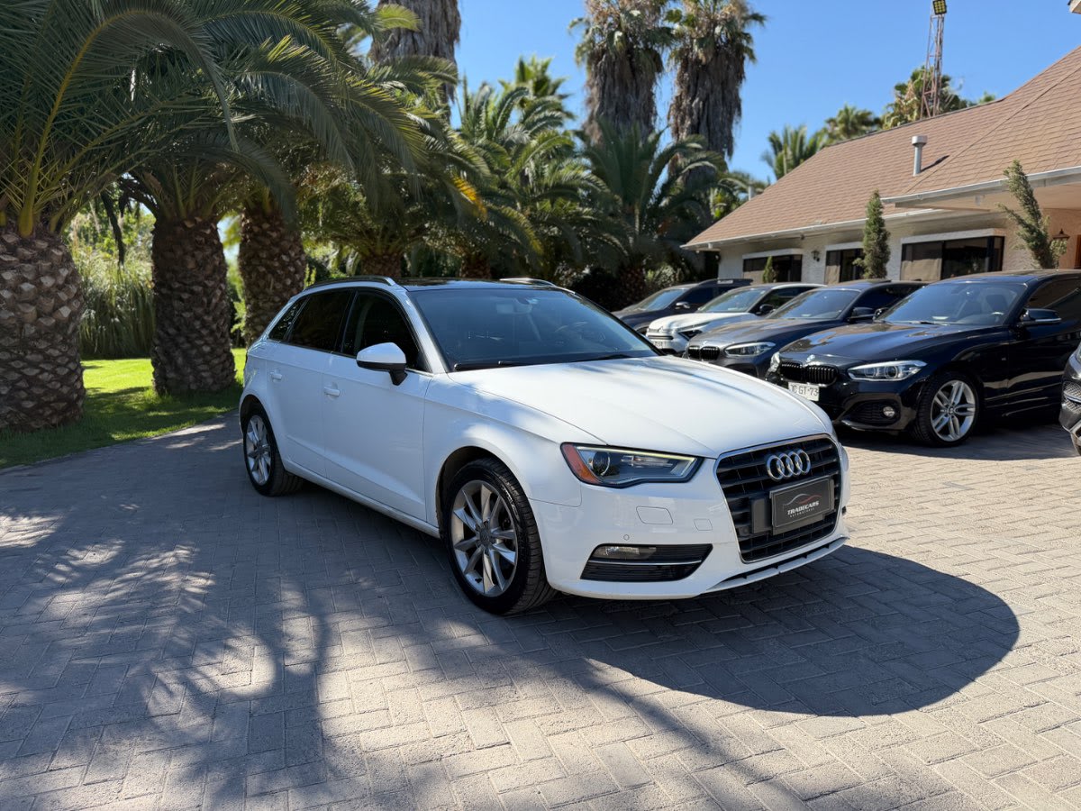 2017 Audi A3 SPORTBACK 35 TFSI A3 Blanco - Miniatura 2