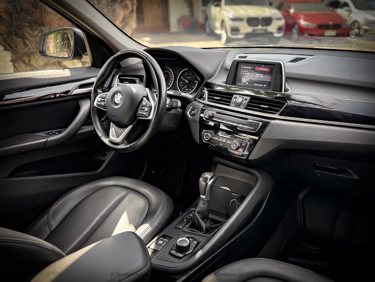 2018 BMW X1 SDRIVE 18D X1 Gris Plata - Miniatura 10